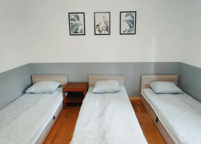 Tanie Spanie Na Naramowicach- Zameldowanie Bezobslugowe - * Poznan