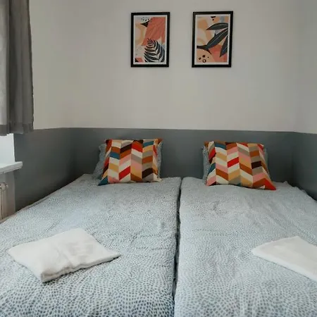 Homestay Tanie Spanie Na Naramowicach- Zameldowanie Bezobslugowe - Poznan