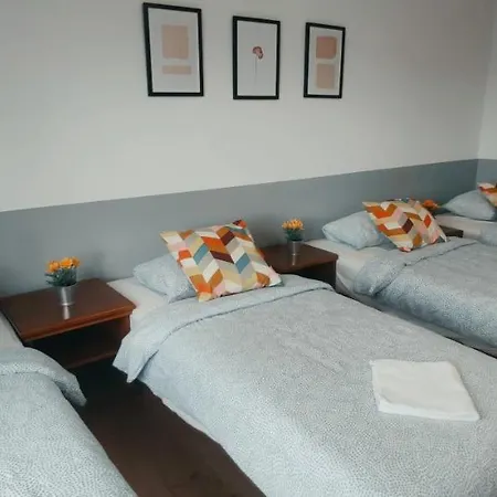Tanie Spanie Na Naramowicach- Zameldowanie Bezobslugowe - Homestay Poznan