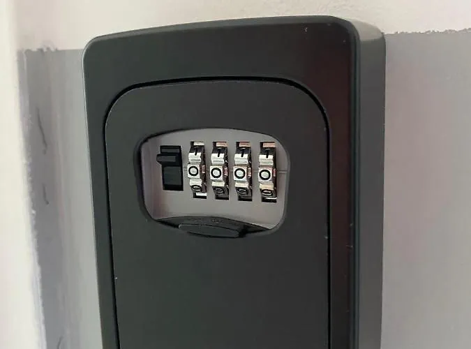 Tanie Spanie Na Naramowicach- Zameldowanie Bezobslugowe - Homestay