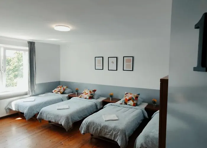 Tanie Spanie Na Naramowicach- Zameldowanie Bezobslugowe - Poznan