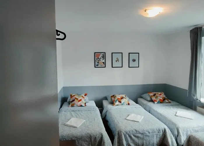 Homestay Tanie Spanie Na Naramowicach- Zameldowanie Bezobslugowe - Poznan