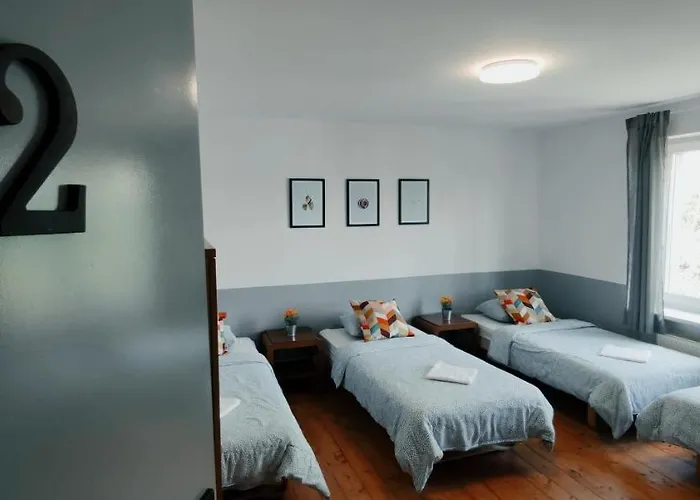 Tanie Spanie Na Naramowicach- Zameldowanie Bezobslugowe - Poznan