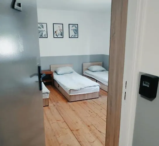 Homestay Tanie Spanie Na Naramowicach- Zameldowanie Bezobslugowe - Poznan